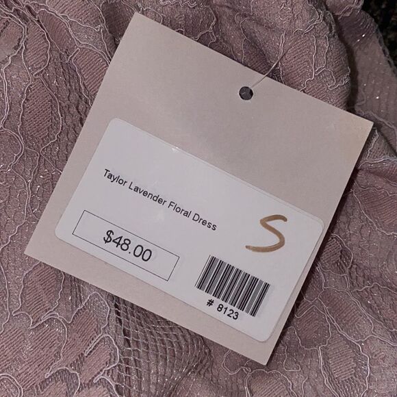 ✨HP✨Taylor Lavender Floral Dress✨ - Picture 6 of 6